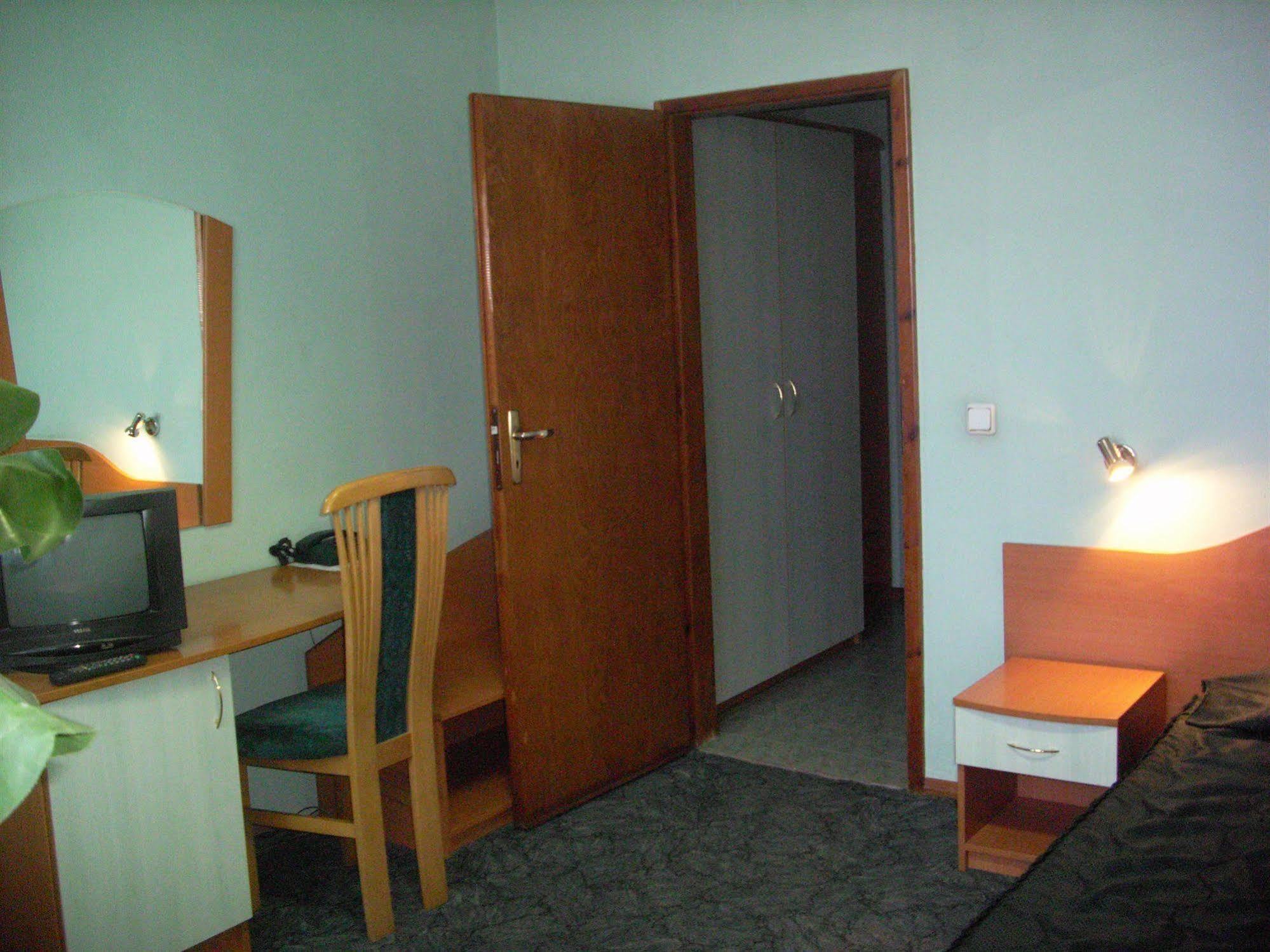 Elbrus Hotel Pazargic Exterior foto