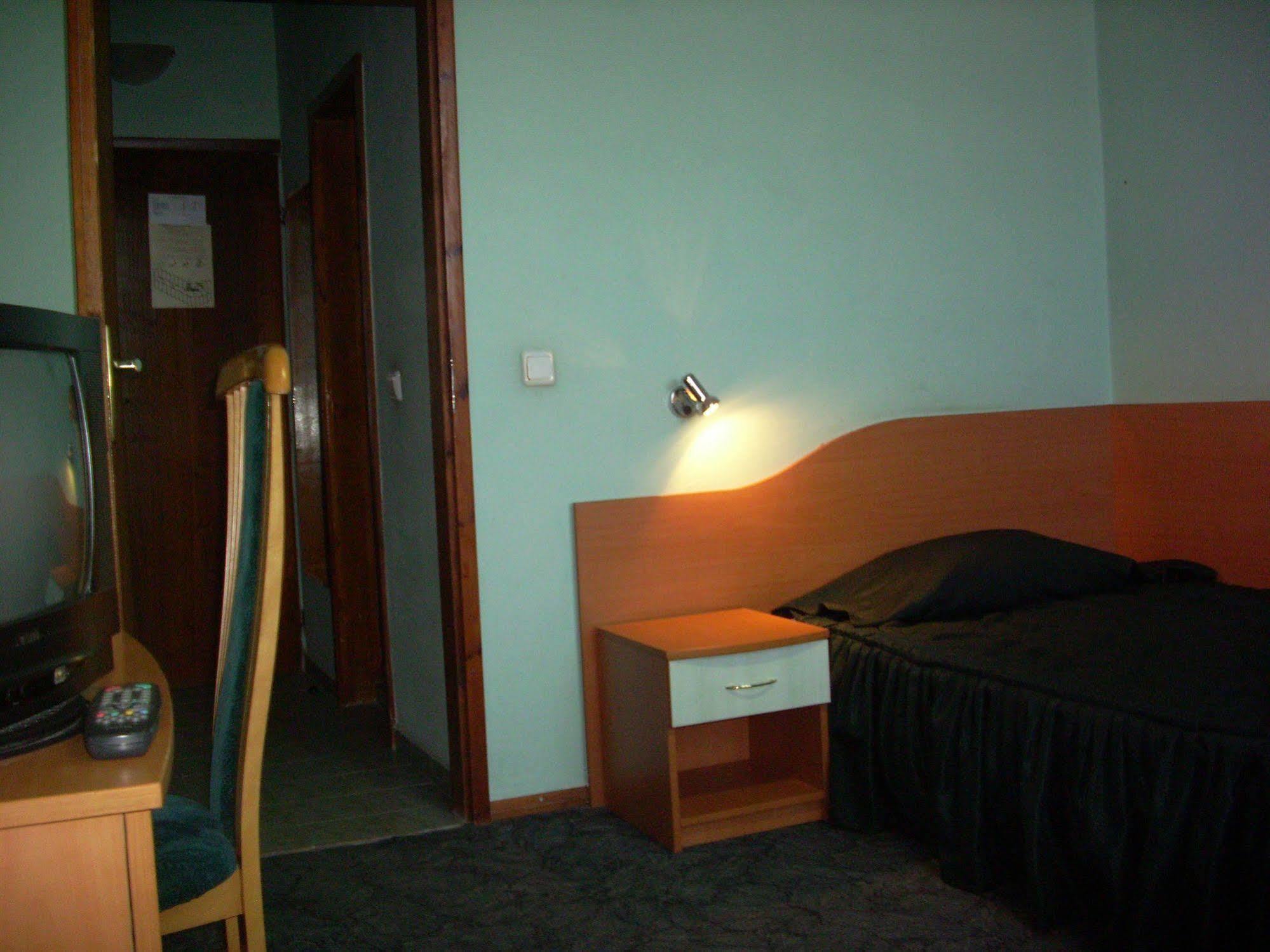 Elbrus Hotel Pazargic Exterior foto